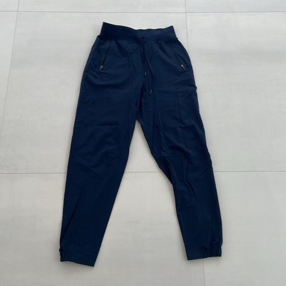 Lelulemon License to Train High-Rise Pant Jogger Navy Sz 2 - Picture 6 of 8